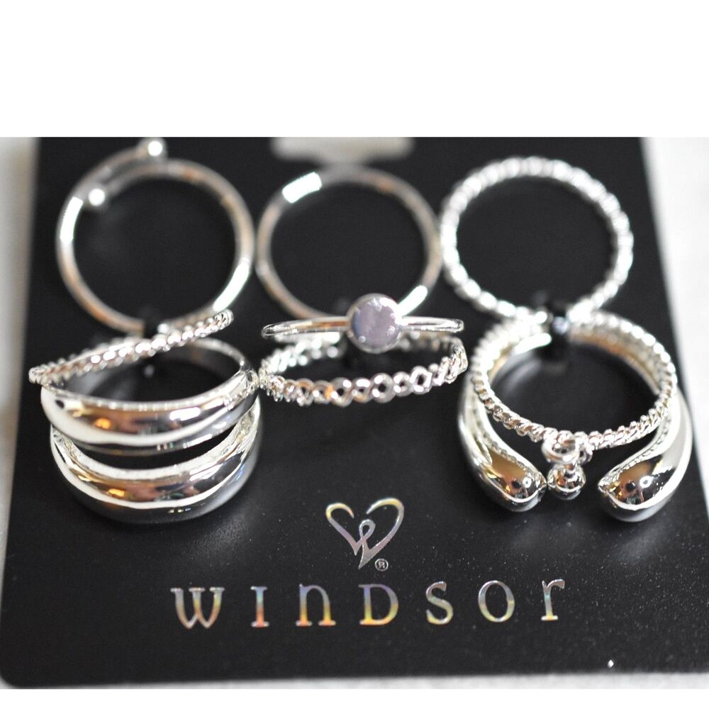 NIP Windsor Made To Sparkle 10pc. Layered Look Silver Tone Size 7&8 Rings - Picture 3 of 3